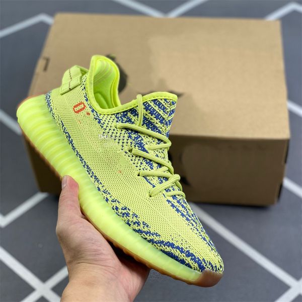 

designer yee running shoes fashion sneakers women men sports shoe new trainer woman man dfgfdgdg
