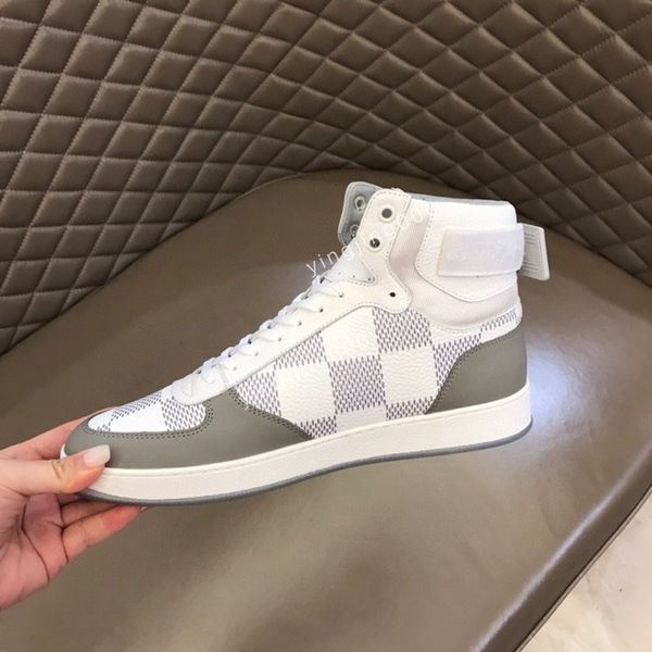 

2023 classic men boots designer shoes lace up black brown fashion luxury printed mens sneakers trainers shoe size38-45