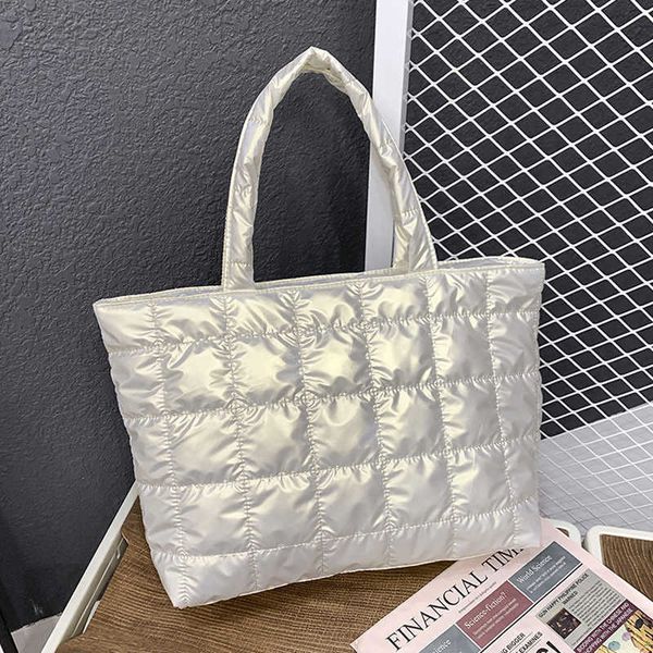 

totes bags luxury designer ladies big tote bags 2023 winter new fashion space cotton handbags shoulder nylon ms down bag 230210