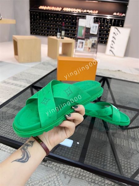 

2023 designer slippers new luxury slides men summer rubber sandals beach slide fashion scuffs slippers indoor shoes, Black