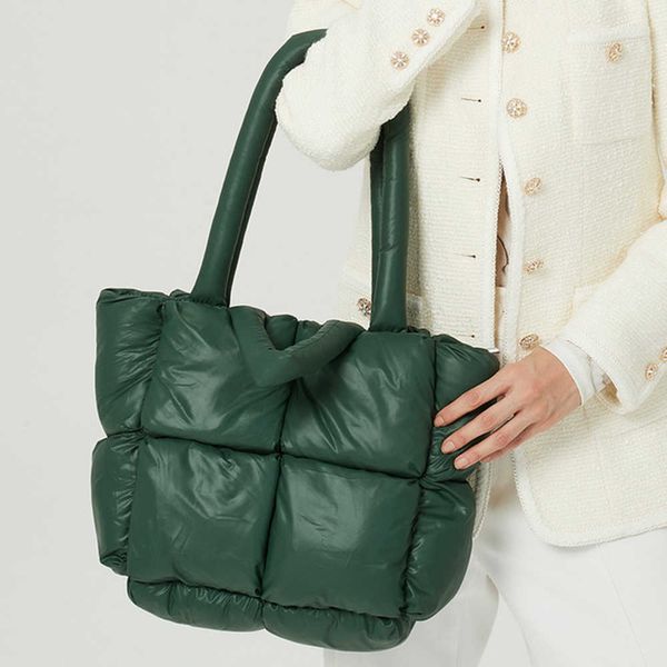 

qwertyui45 totes fluffy stuffed cotton big shoulder bags women handbag purses 2022 new fashion waterproof ladies casual totes large capacity
