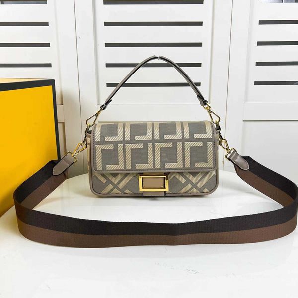 

baguette designer bags shoulder bag women underarm bag handbag crossbody chain handbags f print letter pattern purses cross body 230201
