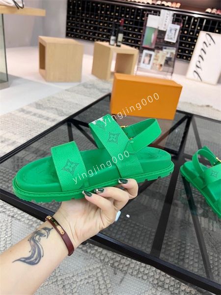 

designer slippers new luxury slides men summer rubber sandals beach slide fashion scuffs slippers indoor shoes, Black