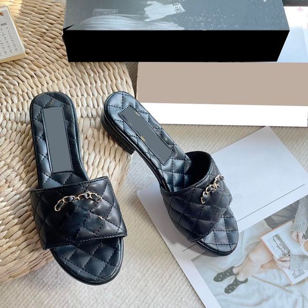 

designer womens flat heels slippers classic black low sandals with chain outdoor beach shoe sliders mules flip flops loafers casual shoe sho