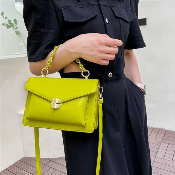 

qwertyui45 totes luxury brand design solid handbag purses shoulder crossbody bags for women 2022 new trendy ladies messenger bag 021123h