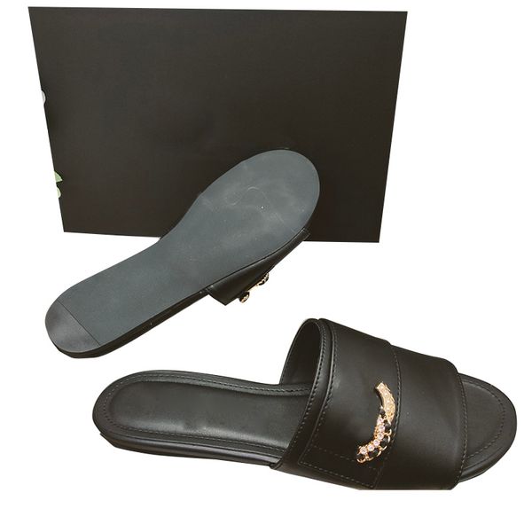 

womens flat heels slipper 22ss summer sandals outdoor beach shoes designer sliders classic mules slip-on flip flops slingbacks casual shoe r, Black