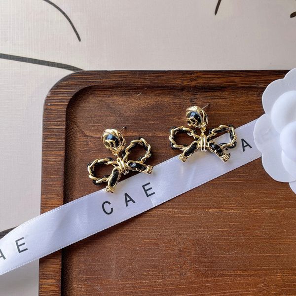 

charm designer quality earrings high sense design bowknot earring women wear earring popular fashion style jewelry selected lovers gifts, Golden