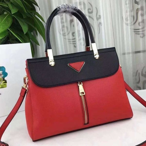 

prads designer luxury prade bags for womens pink strap crossbody handbags vintage paris plaid totes bag purses shoulder pravda mens multicol