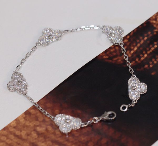 

luxury quality 1.5cm flower charm clip earring with all diamond in platinum color for women wedding jewelry gift have box stamp web 128, Golden