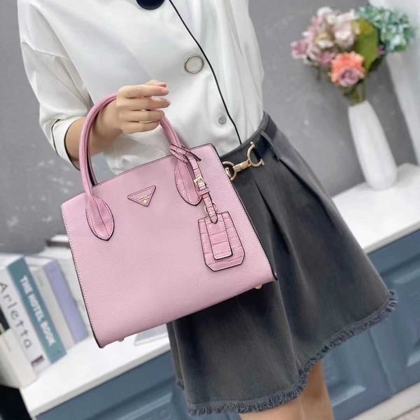 

prads designer luxury prade bags for womens pink strap crossbody handbags vintage paris plaid totes bag purses shoulder pravda mens multicol