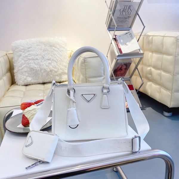 

fashion leather messenger bags all-match western-style mirror small bag women's new trendy patent leather glossy diamond sing266n