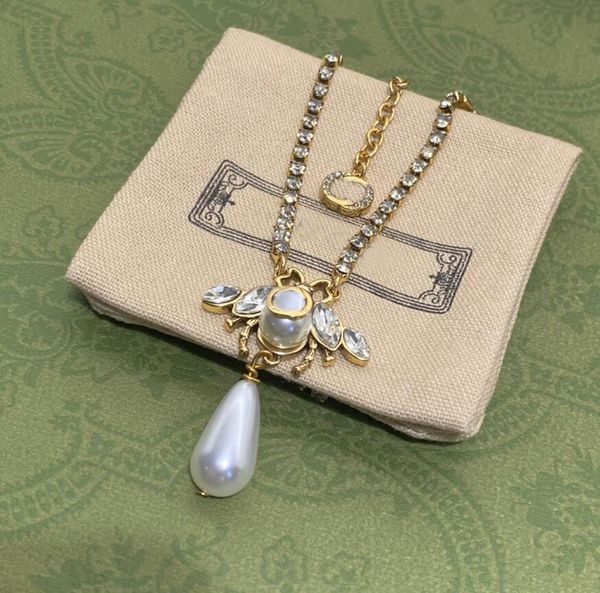 

vintage pearl letter bee pendant necklace luxury designer diamond chain necklace jewelry for women party jewelry anniversary gift bijoux, Silver