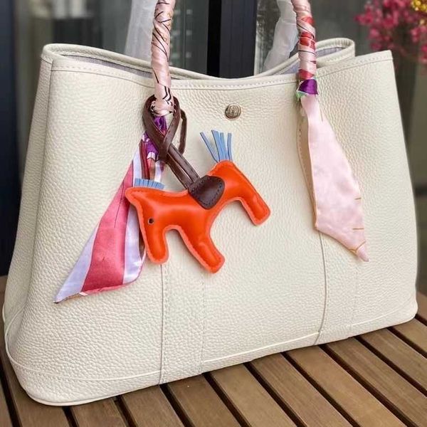 

7a h designer garden party bags for women 2023 new genuine leather women's one shoulder tote versatile han