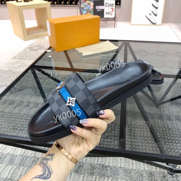 

2023 summer luxury sandals designer men flip flops slipper fashion genuine leather slides metal casual shoes size38-45 rd220609, Black