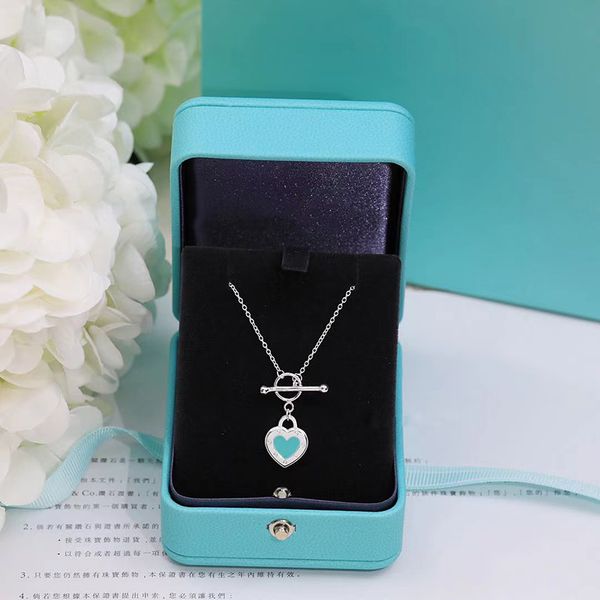 

pendant necklaces luxurys designer necklace for woman delicate blue heart necklaces alloy material trendy vintage personalized pendant jewel, Silver