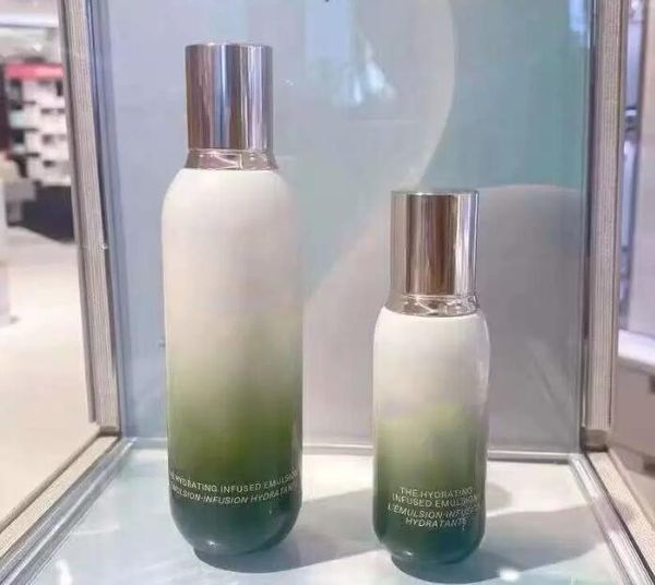 

wholesales the hydrating infused emulsion 50ml/125ml essence lotion serum skincare cream, White