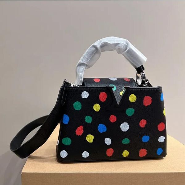 

designer dot graffiti totes bags denim leather women shoulder bags v lock flap chain handbags woman crossbody bag lady pochette tote black h