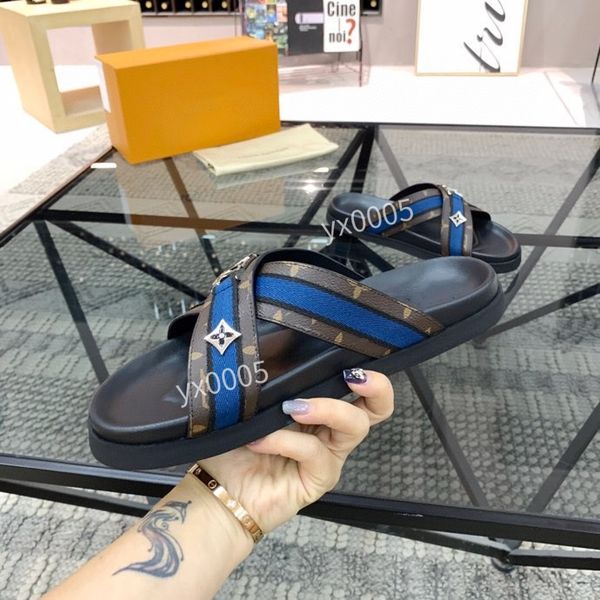 

designer slippers beach classic flat sandals luxury summe leather flip flops men slides size38-45, Black