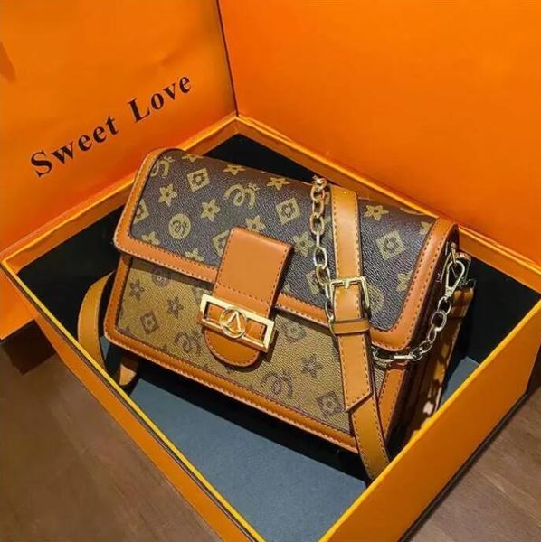 

2023 crossbody chain bag flip messenger bags for lady girls square satchel purses pu leather travel casual shoulder bag party pack cosmetic