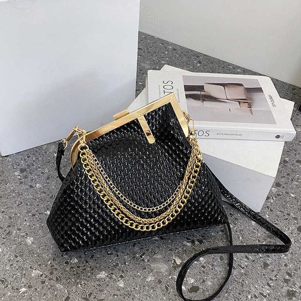 

handbag factory wholesale retail wtern-style dinner bag 2023 new fashion chain women's one-shoulder msenger
