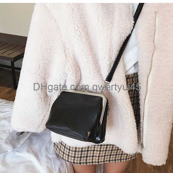 

totes pu women small shoulder bag 2019 luxury designer clip clutch retro mini ladies purse and handbags crossbody bags soft leather 021323h