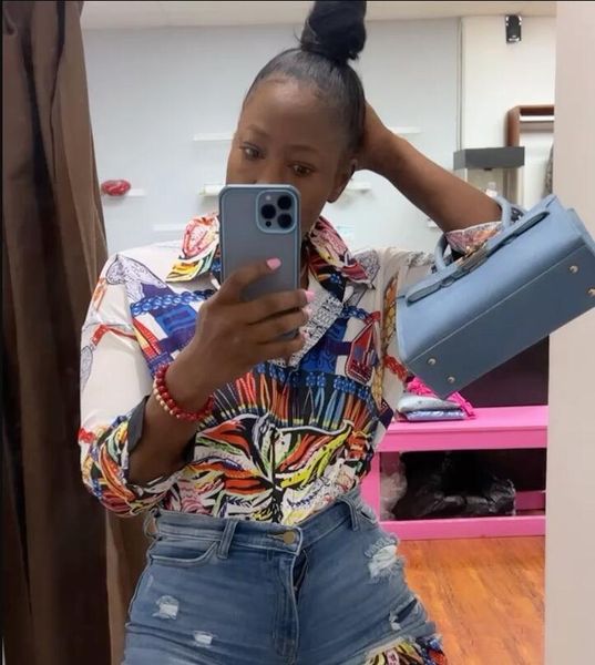 

european and american women's shirts 2023 new color printed casual loose long-sleeved skirt, White