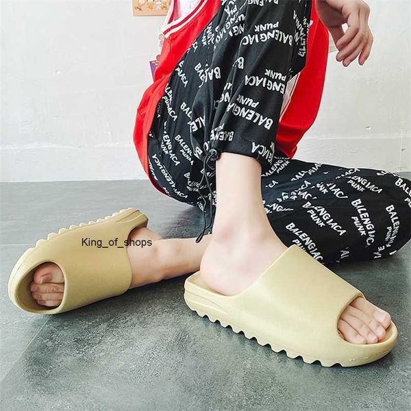 

designer yeesys slides slippers kany sandals foam rubber yeesys slide coconut excrement feeling slippers men women in summer, Black