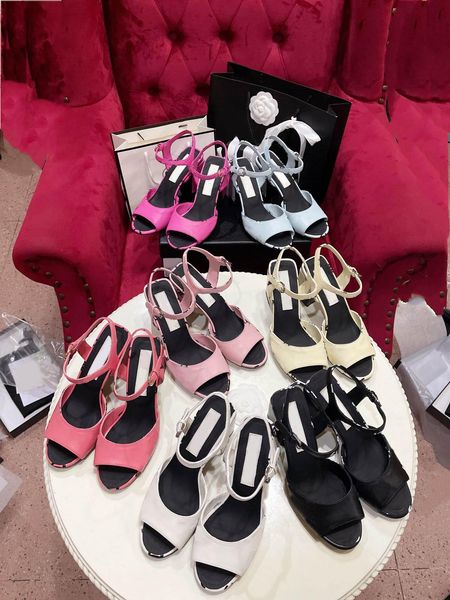 

with box 2022 summer women sandals slippers printed lambskin blue black outdoor causal sandal designer luxury fashion ladies beach flat f am