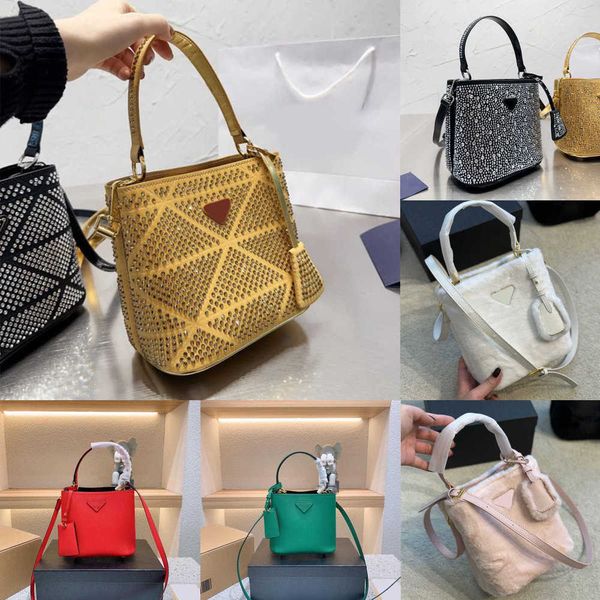 

new multiple styles totes triangle logo designer bag pbag shoulder tote bag women luxurys handbag plush crossbody bags clutch diamond bucket