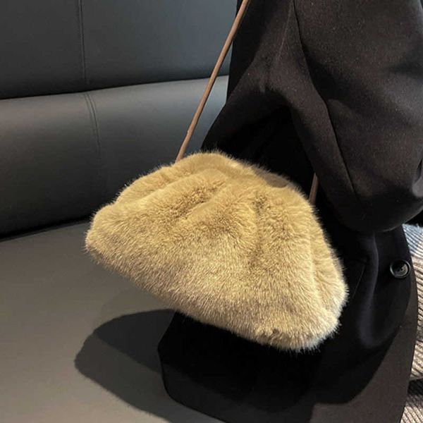 

winter fashion small plush bag 2022 new soft faux fur purse elegant clutch crossbody messenger for women