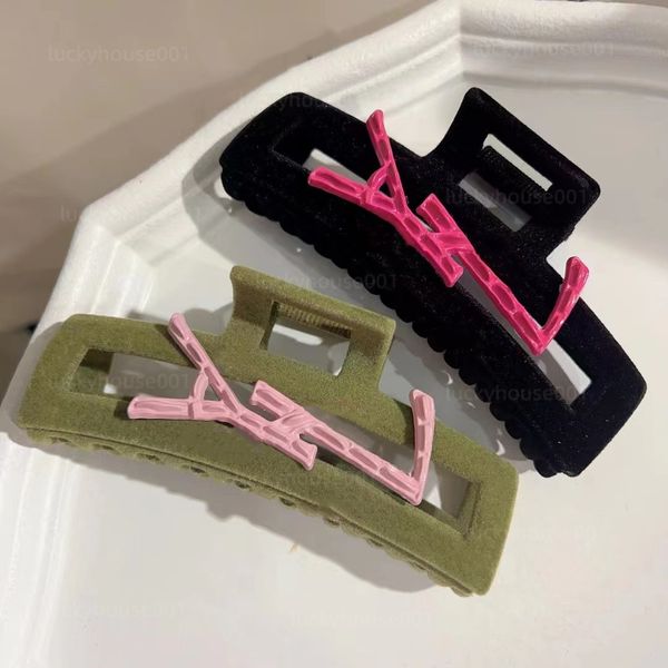 

new designer clamps hair accessories plush retro style personality temperament headband wholesale multi-color optional high-quality wholesal, Slivery;golden