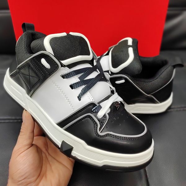 

luxury designer casual shoes trainers sneakers shoes low flat sorrento print white black leather trainers sneakers