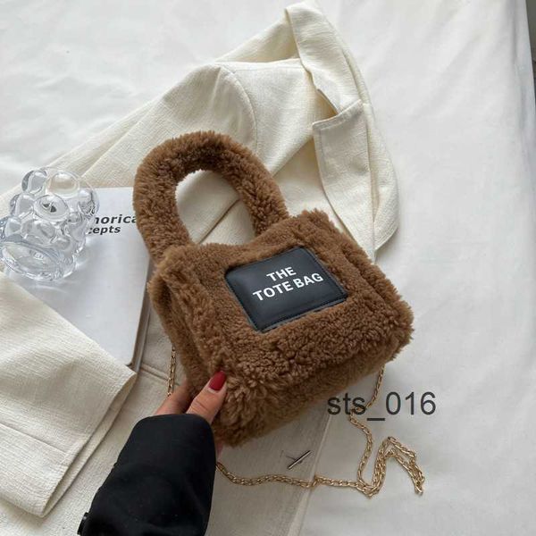 

women plush shoulder bags small in autumn and winter commuting hand-held messenger t2302143