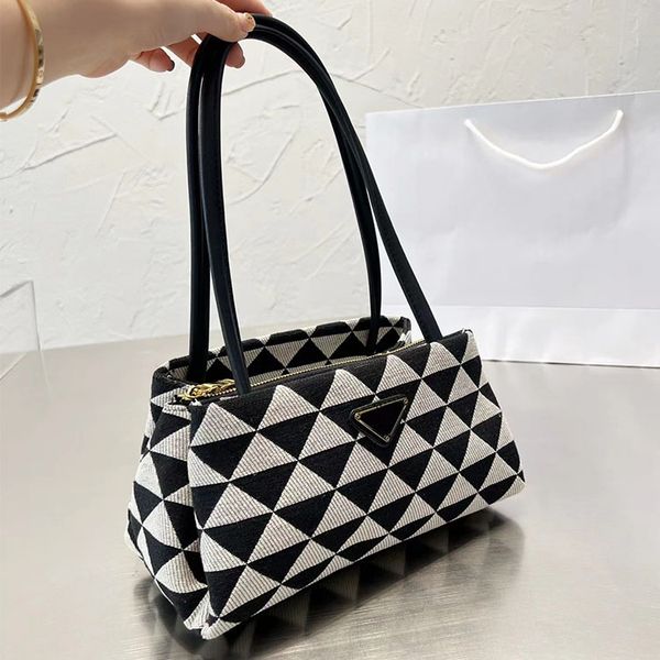 

designer shoulder bag vintage handbag fabric bag triangular pattern new hobos fashion underarm bags size 28*13cm