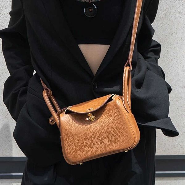 

lindi new pillow bag fashion one-shoulder diagonal portable doctor classic medicine box litchi grain mini lind