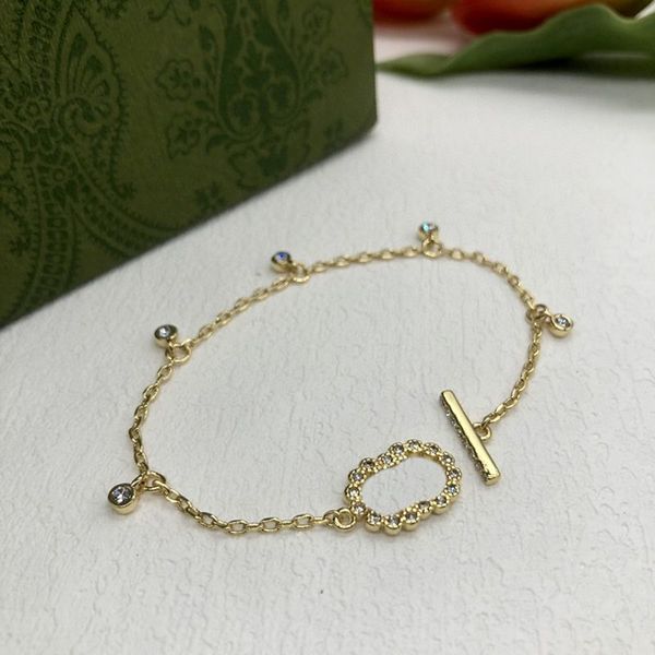 

2023fashion necklace designer jewelry luxury initials pendant necklace golden chain diamond earring for women pearl bracelet letter 2211103d, Silver