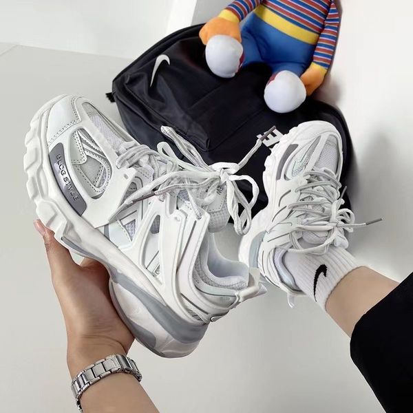 

luxury designer track and field 3.0 sneakers man platform casual shoes white black net nylon printed leather sports shoes triple s belts 36-, White;red
