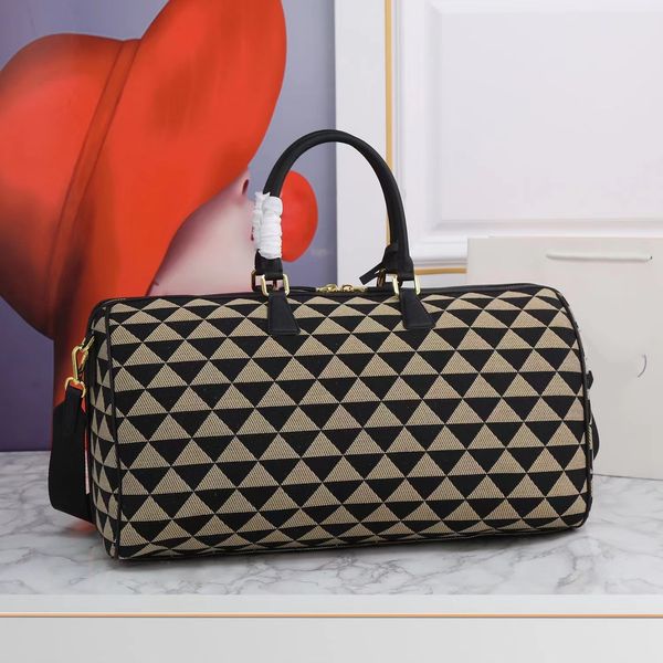 

2023 handbag men's giant luggage luxury designer handbag women's fast travel bag large capacity suitcase handbag