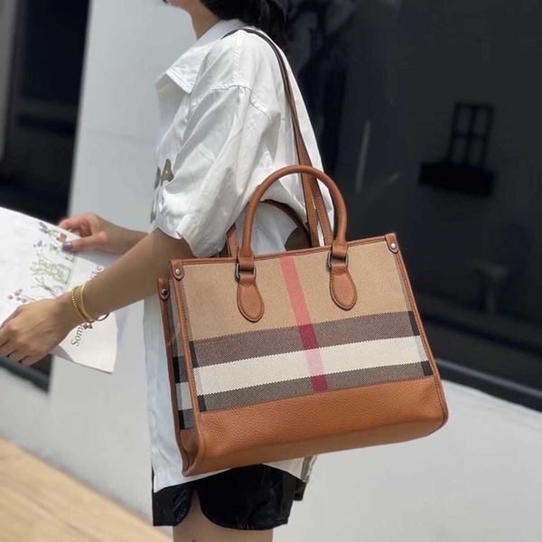 

burbrery shoulder crossbody bags luxury re edition canvas handbag totes purses designer woman handbags burbrery onthego luxurys designers ba