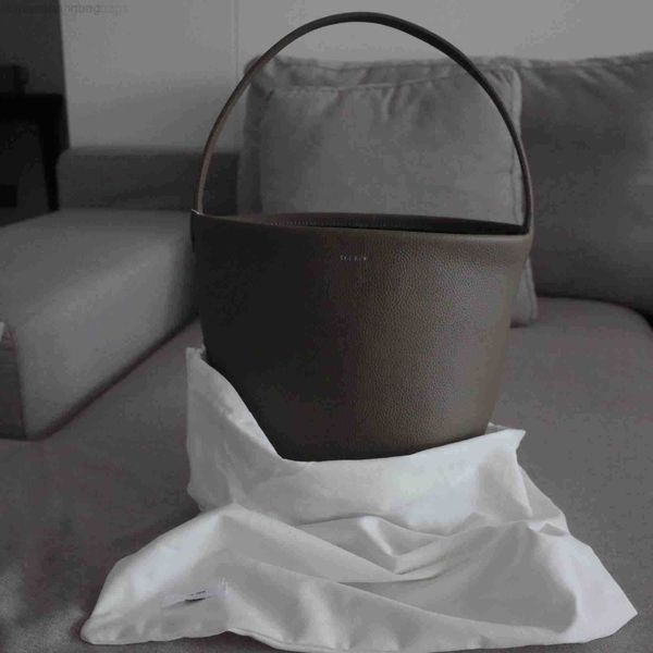 

designers bags women luxurys the row tote crossbody leather bucket half moon bag crescent underarm shoulder purse of0d