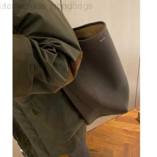 

designers bags women luxurys the row tote crossbody leather bucket half moon bag crescent underarm shoulder purse 7zy0