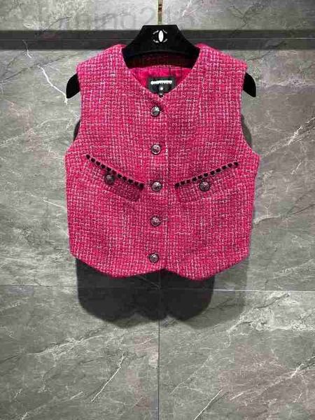 

women's knits & tees designer 2022 autumn and winter new style v-neck diagonal pocket insert design sleeveless vest 5lwf, White