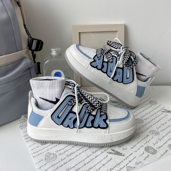

dress shoes spring women's sneakers haze blue love breathable students casual sports shoes women couple borads shoes 230214, Black
