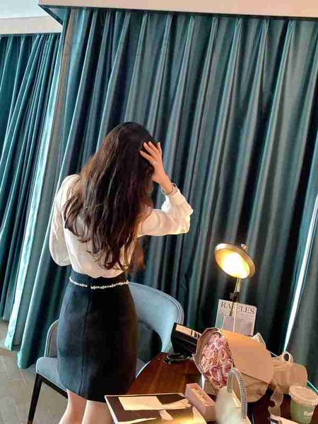 

two piece dress designer high-end early spring temperament ladies noble bubble sleeve shirt split skirt suit z254, White