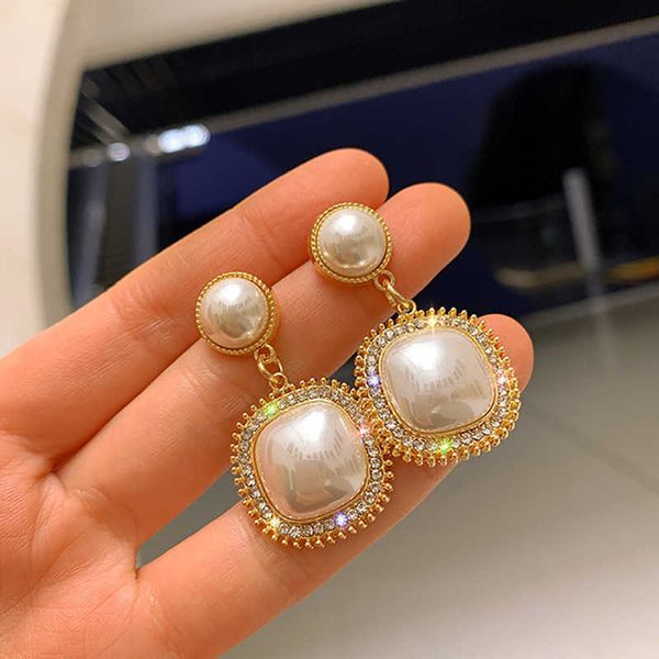 

s925 silver needle korean east gate square pearl earrings with versatile temperament, Golden