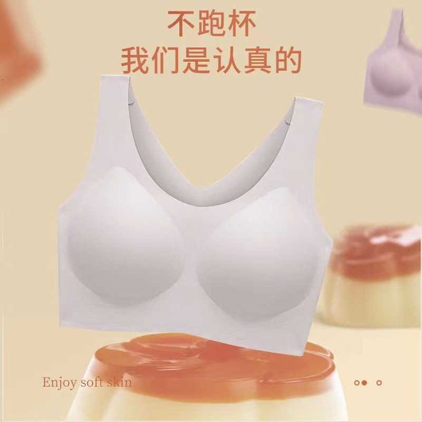 

bra set lingerie cloud traceless underwear fixed cup vest bra gather large chest show small thin sports women's, Red;black