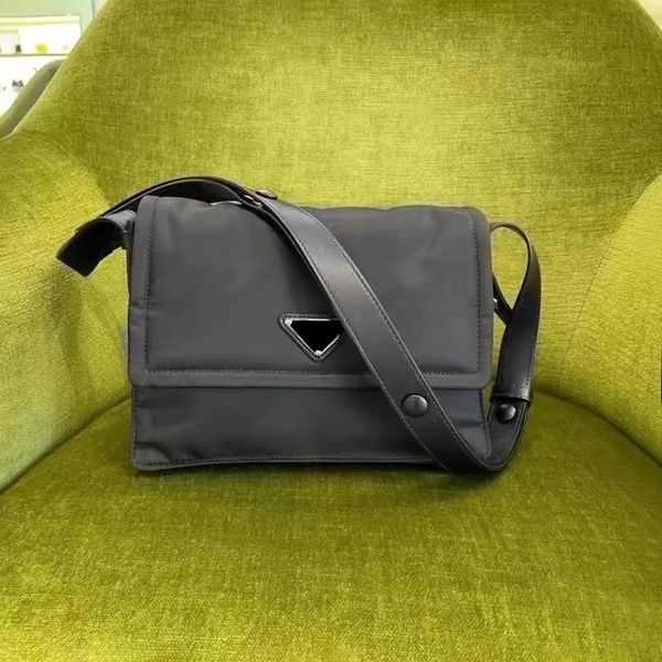 

luxurys designers recycled nylon men bags wallets pochette prd tramp postman large womens cini shoulder tote hangbag crossbody hobo messenge