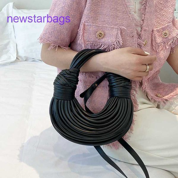 

designer jodie bottegs venets bags online outlet 2023 new noodles baora bread fashion hand-held single shoulder messenger bag mino crxr