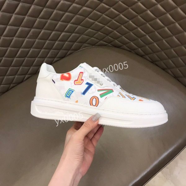 

2023 luxury designer boots men running shoes breathable technology mesh stylish classic black sneaker comfortable size38-45