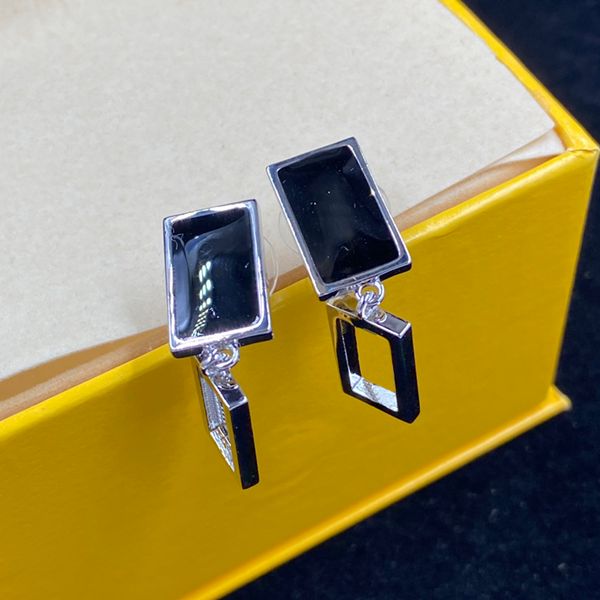 

Womens Fashion Golden Stud Earrings Designer Ladies Jewelry Earring Luxury Letter Earrings Charm Mens Jewelry Hoop Huggie Rings BFD2411052